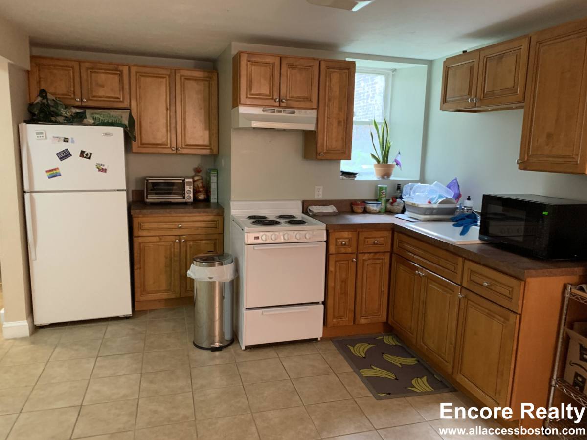 Apartment for rent at 891 Huntington Ave #G-2, Boston, MA 02115
