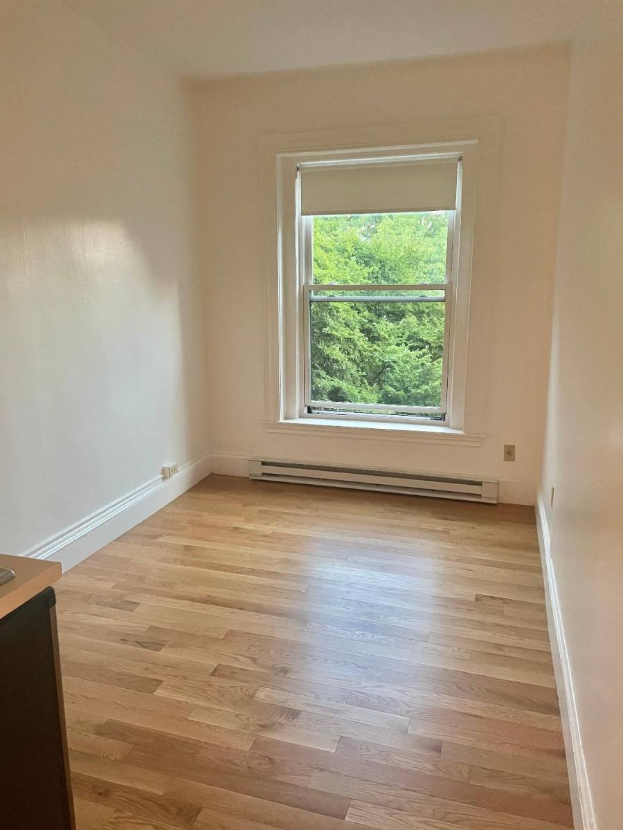 Apartment for rent at 1077 Beacon St #6, Brookline, MA 02446