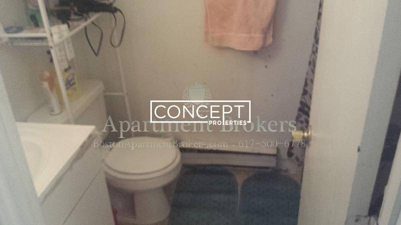 Apartment for rent at 892 Huntington Ave #3, Boston, MA 02115