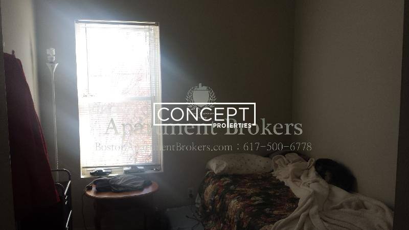 Apartment for rent at 892 Huntington Ave #3, Boston, MA 02115