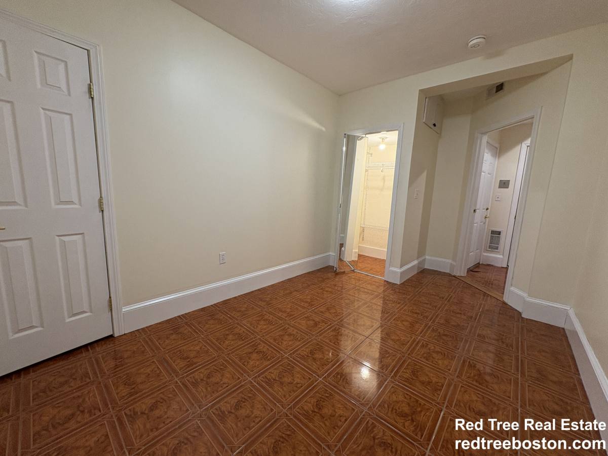 Apartment for rent at 69 Babcock St #7, Brookline, MA 02446