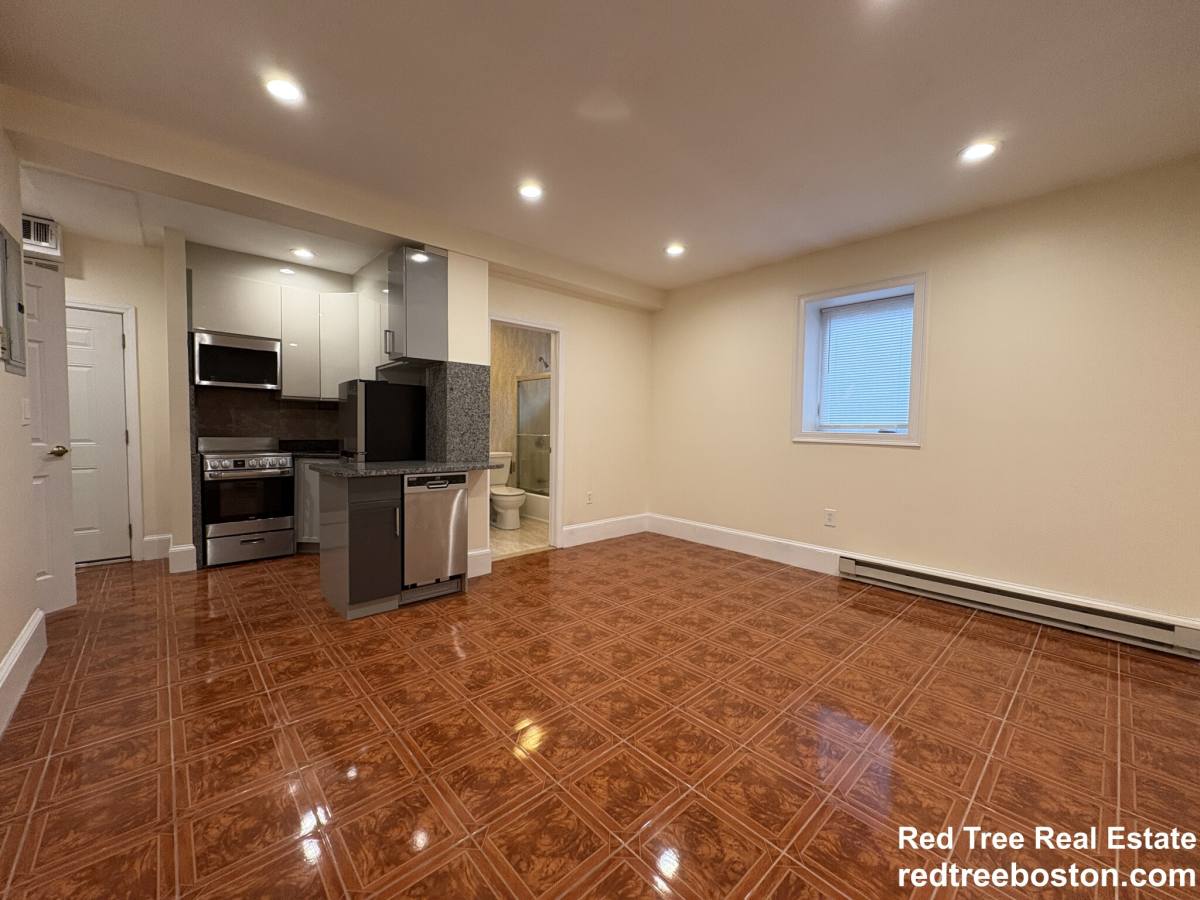 Apartment for rent at 69 Babcock St #7, Brookline, MA 02446