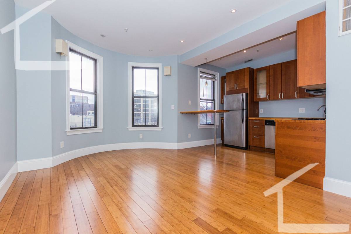 Apartment for rent at 3 Cortes St #3, Boston, MA 02116