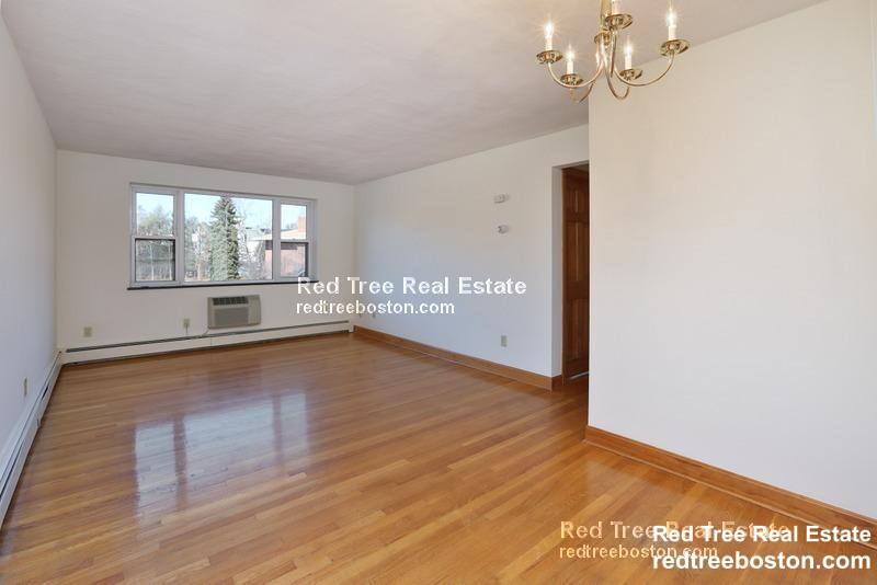 Apartment for rent at 268 Grove St #10, Auburndale, MA 02466