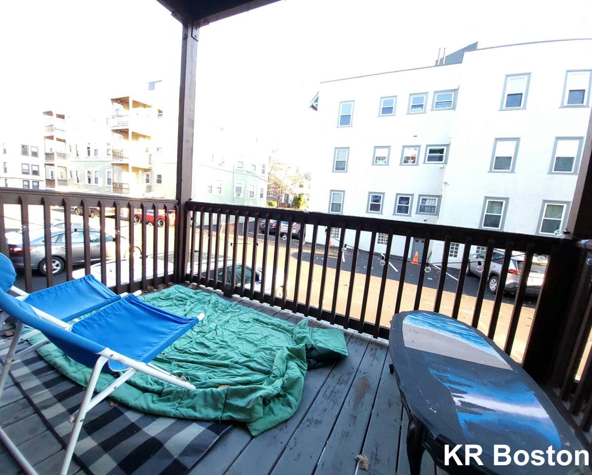 Apartment for rent at 1130 Commonwealth Ave #2, Allston, MA 02134