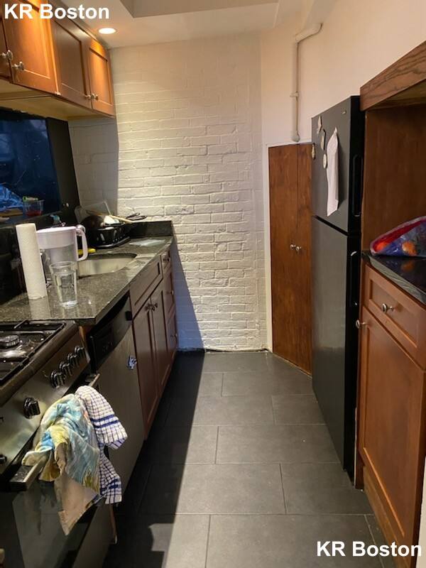 Apartment for rent at 113 Beacon St #2, Boston, MA 02116