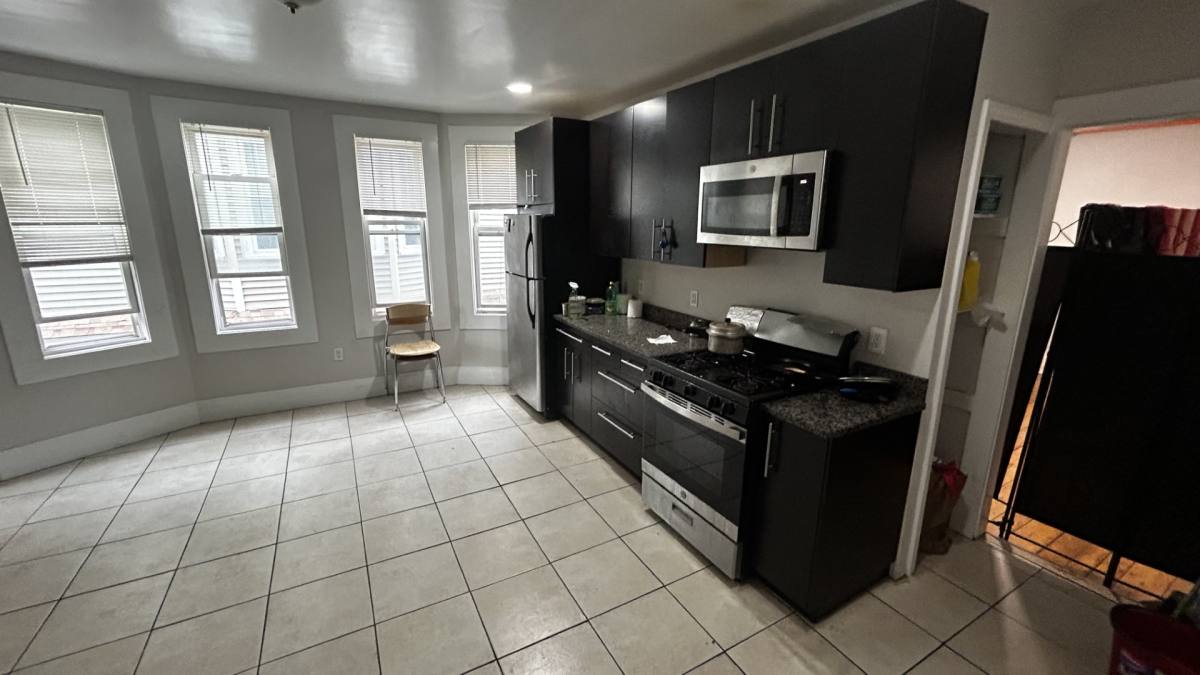 Apartment for rent at 3147-3149 Washington St #2, Jamaica Plain, MA 02130