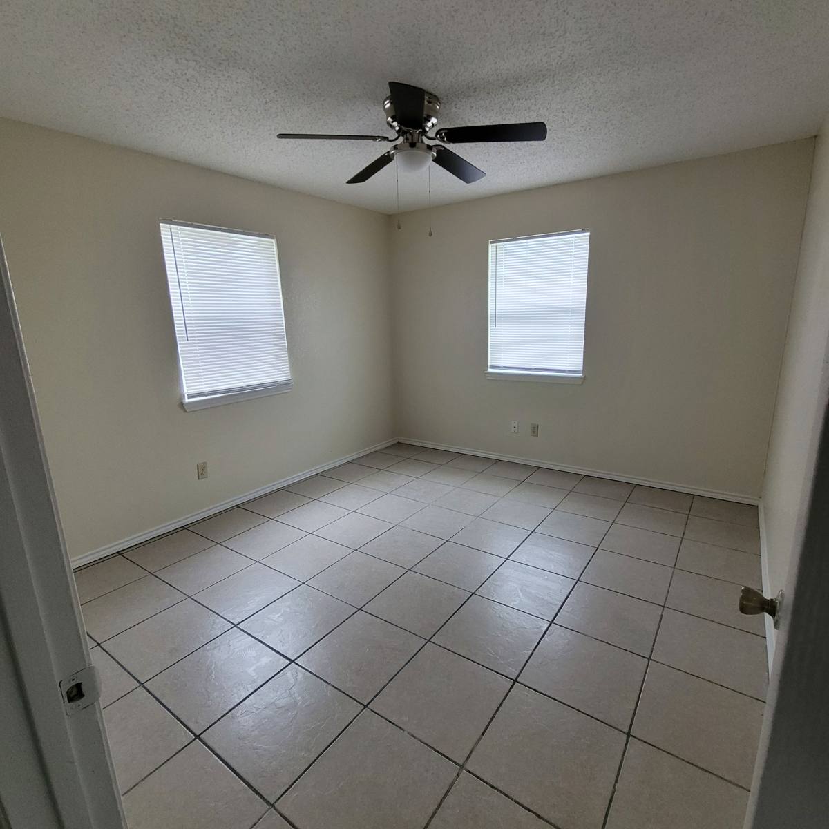 Apartment for rent at 510 S Westgate Dr, Weslaco, TX 78596