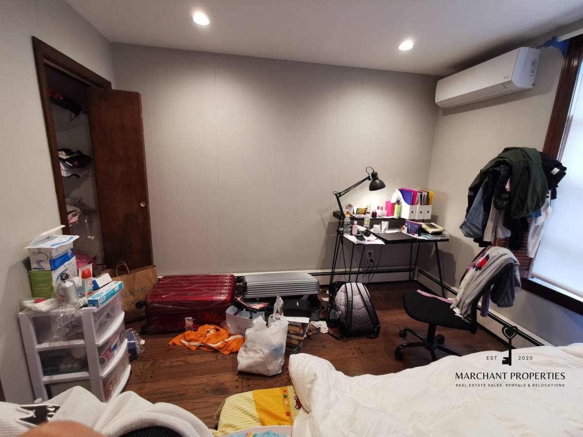 Apartment for rent at 230 Brookline St #3, Cambridge, MA 02139