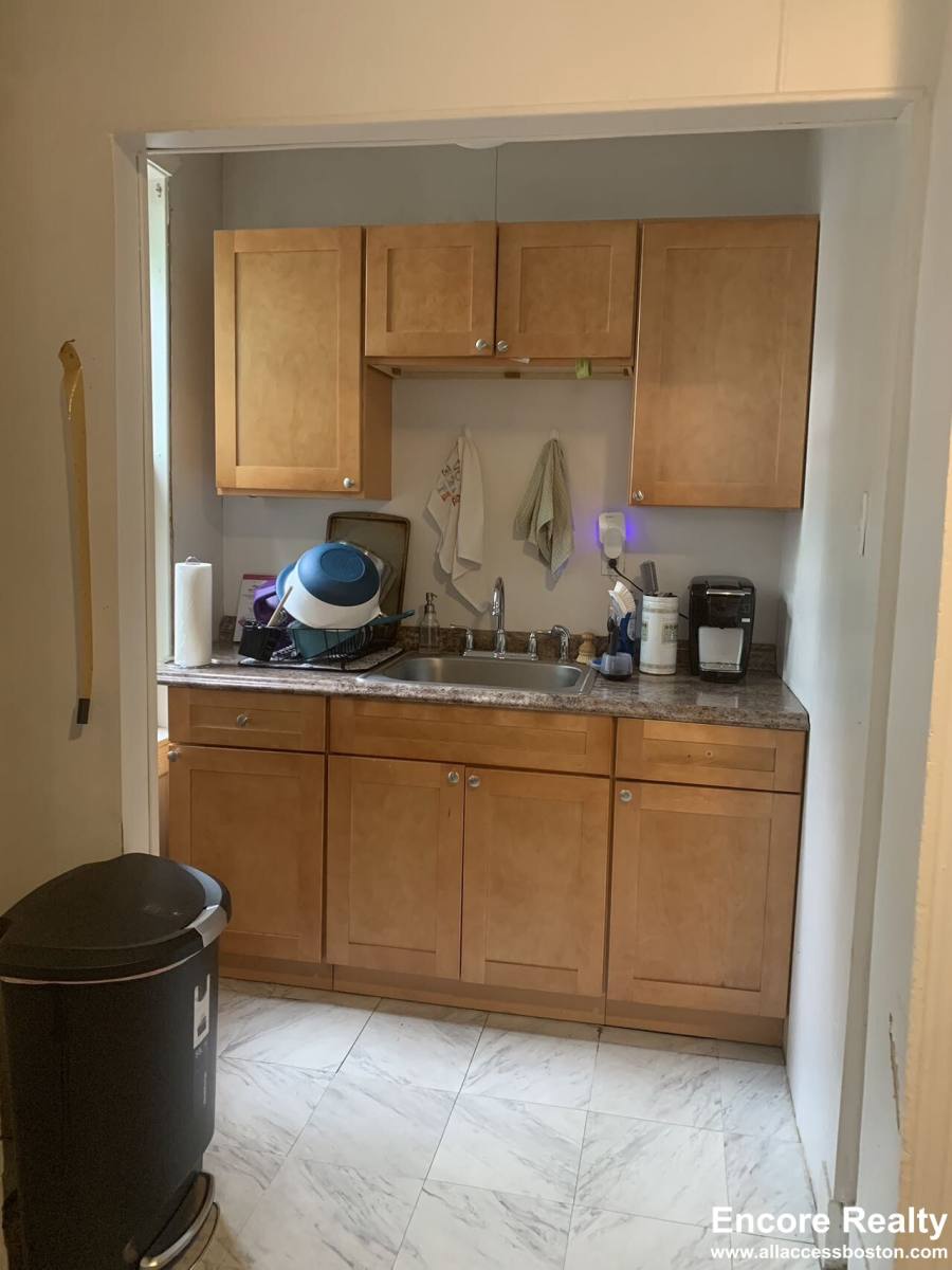 Apartment for rent at 32 E Cottage St #1, Dorchester, MA 02125