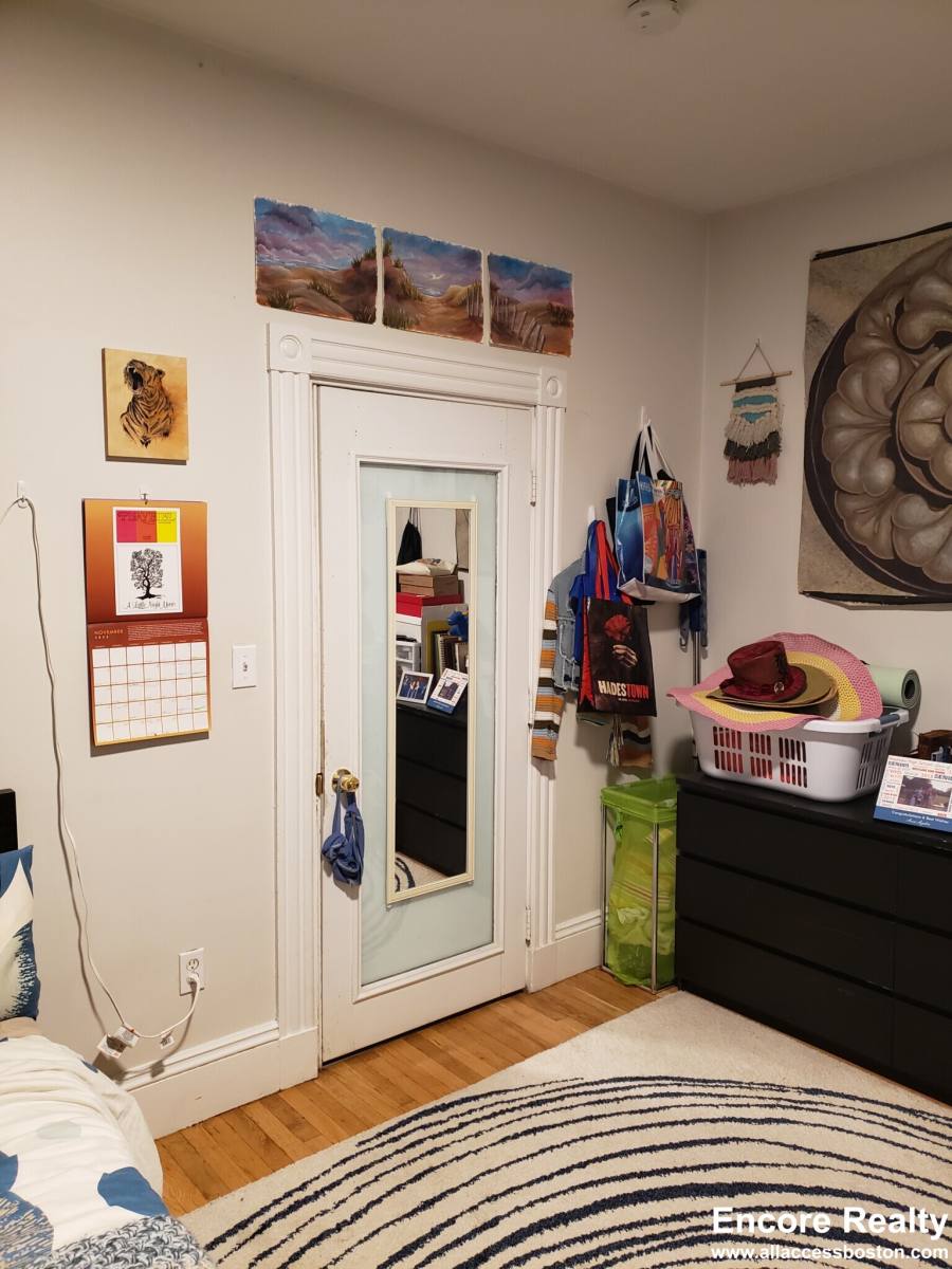 Apartment for rent at 32 E Cottage St #1, Dorchester, MA 02125