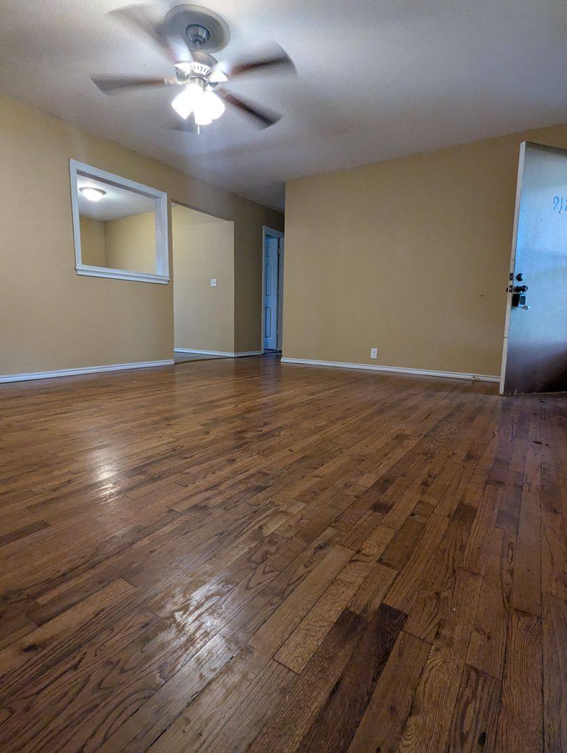House for rent at 912 Red Bud Dr, Azle, TX 76020