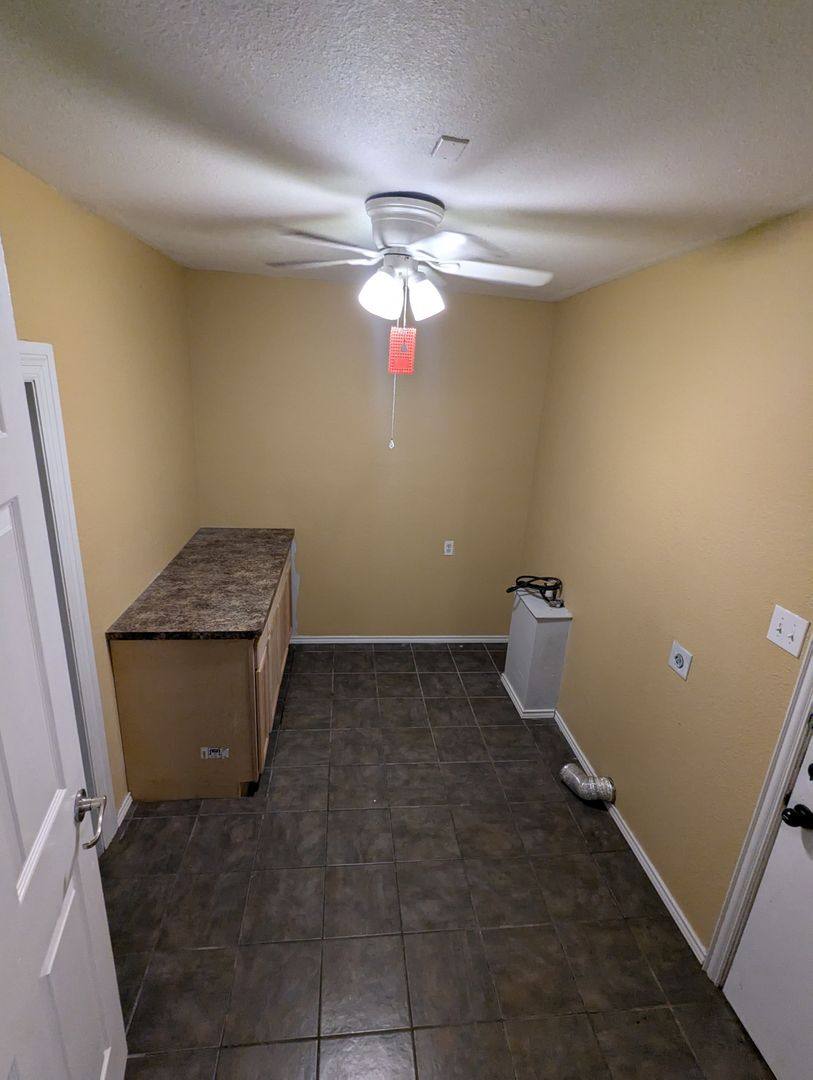 House for rent at 912 Red Bud Dr, Azle, TX 76020