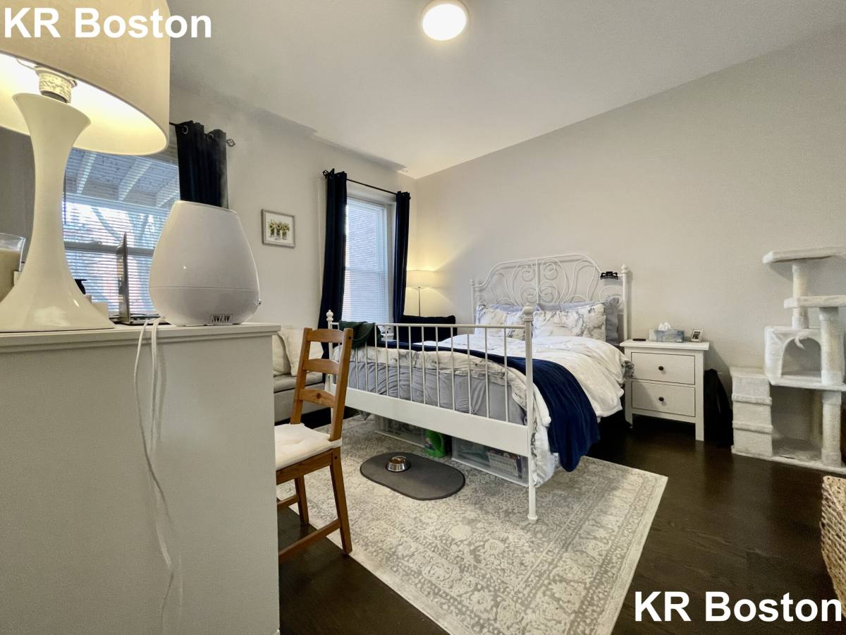 Apartment for rent at 7 Strathmore #2, Brookline, MA 02445