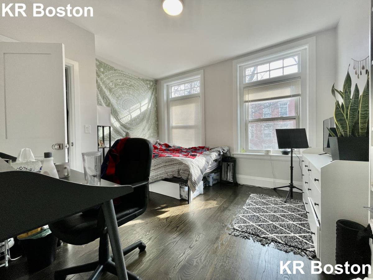 Apartment for rent at 7 Strathmore #2, Brookline, MA 02445