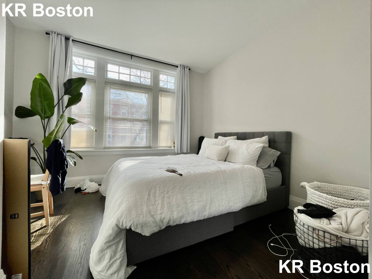 Apartment for rent at 7 Strathmore #2, Brookline, MA 02445