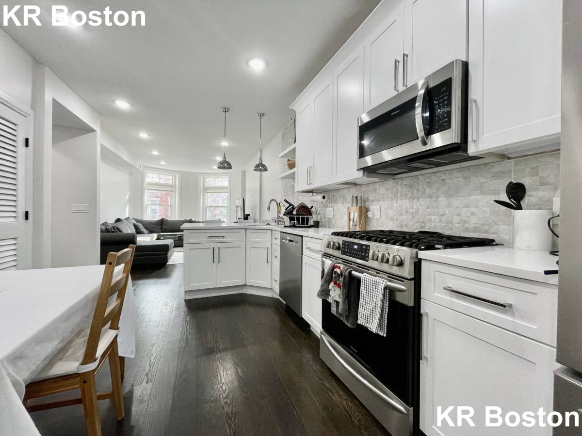 Apartment for rent at 7 Strathmore #2, Brookline, MA 02445