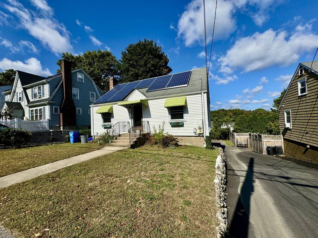 Apartment for rent at 137 Virginia Rd, Waltham, MA 02453