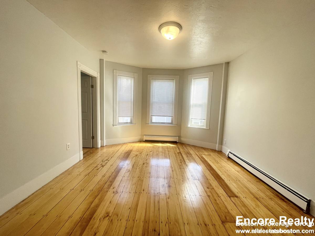 Apartment for rent at 22 Howell St #2, Dorchester, MA 02125