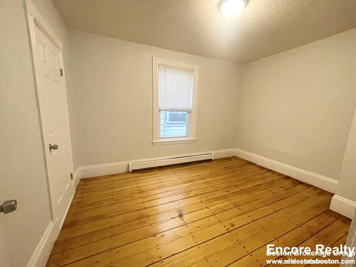 Apartment for rent at 22 Howell St #2, Dorchester, MA 02125