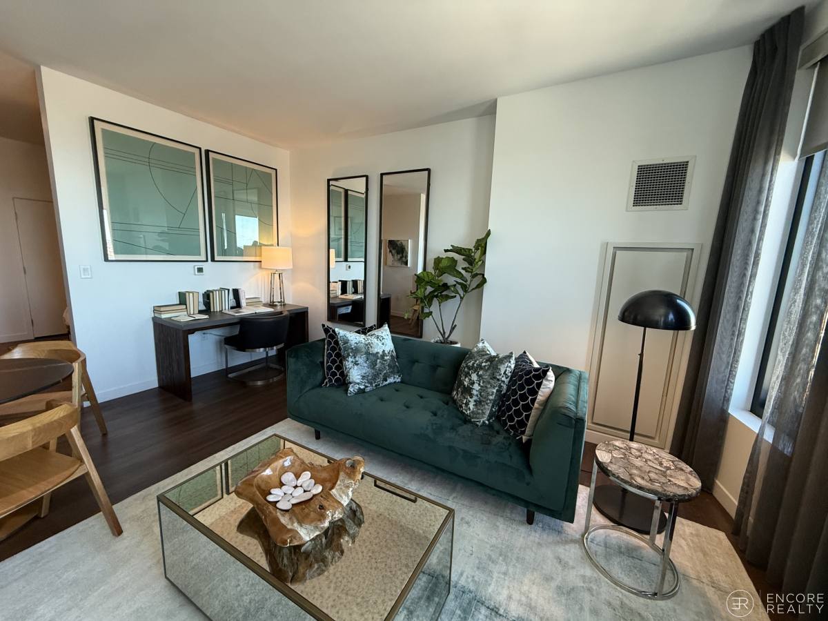 Apartment for rent at 100 Sudbury St #1812, Boston, MA 02114