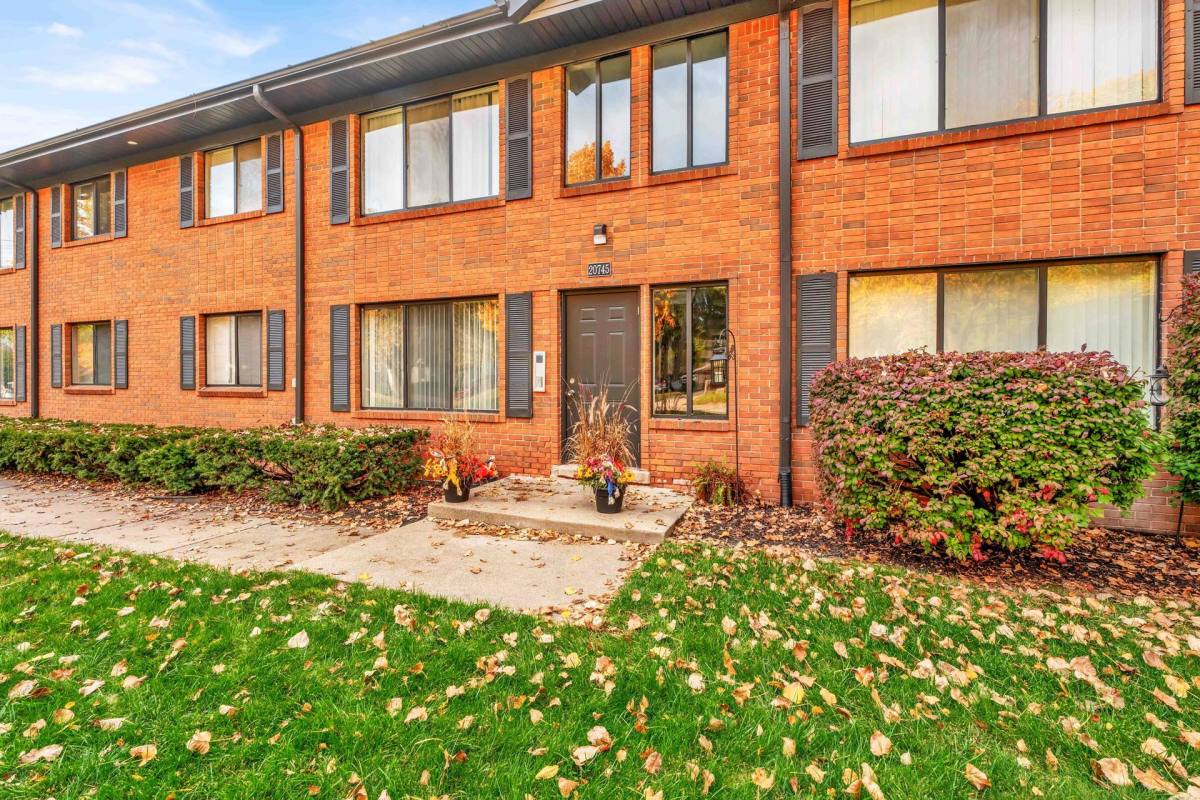 Apartment for rent at 20745 Saint Francis St, Farmington, MI 48336