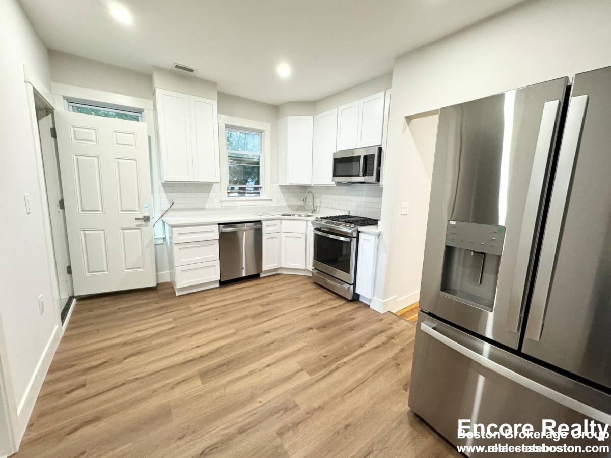 Apartment for rent at 147 E Cottage St #2, Dorchester, MA 02125
