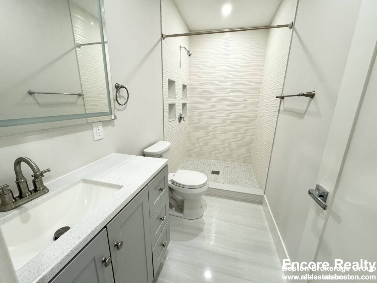 Apartment for rent at 147 E Cottage St #2, Dorchester, MA 02125