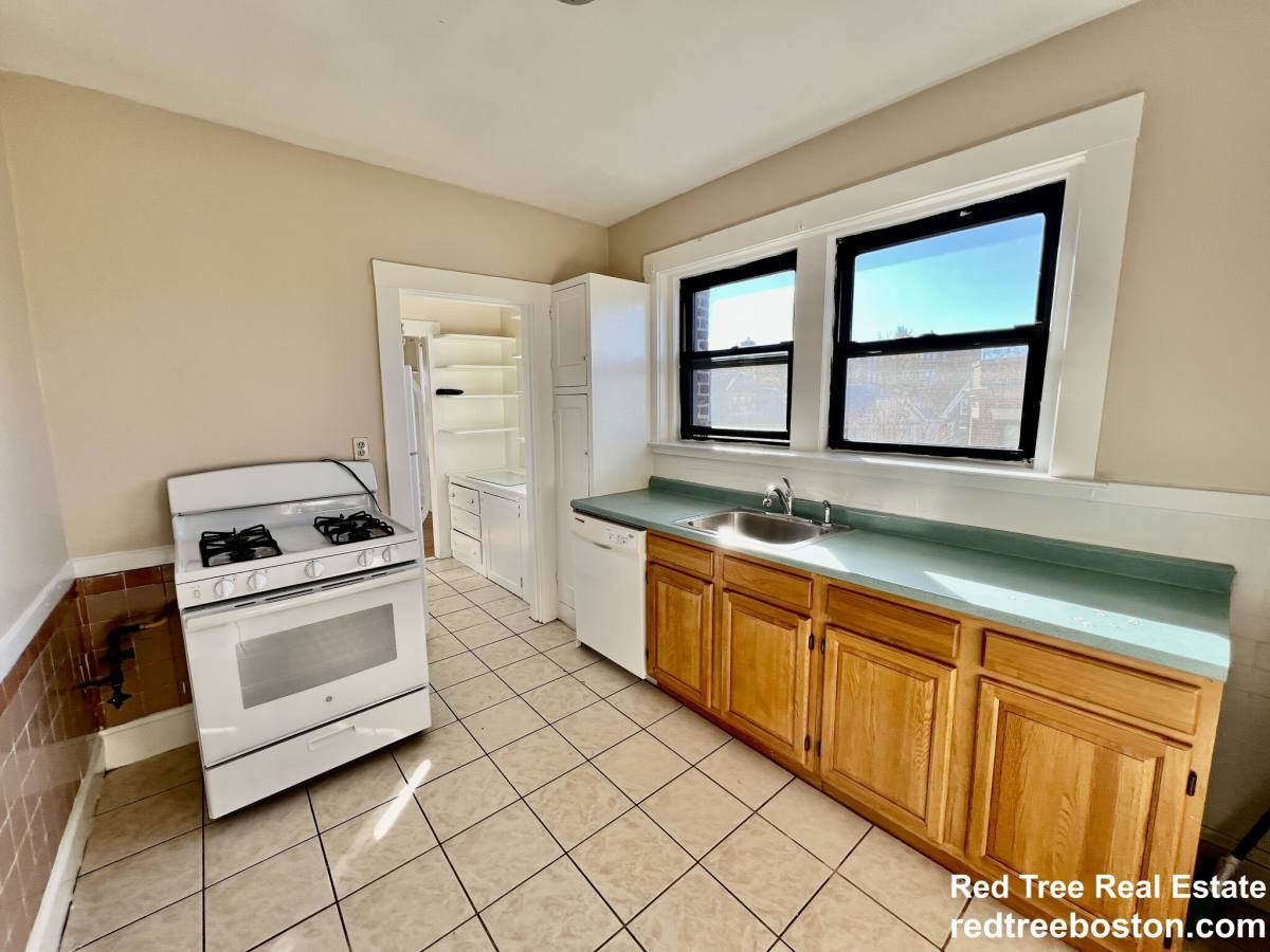 Apartment for rent at 225 Chestnut Hill Ave #3, Brighton, MA 02135