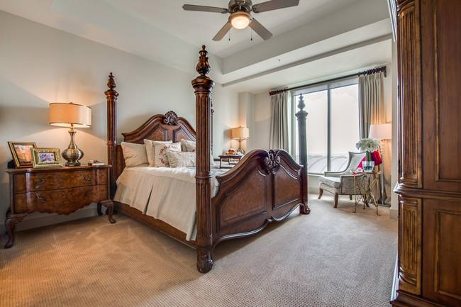 Apartment for rent at 1400 McKinney St #OPP2, Houston, TX 77010