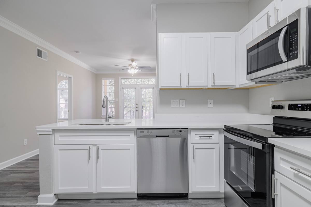 Apartment for rent at 5454 Newcastle Dr, Houston, TX 77081