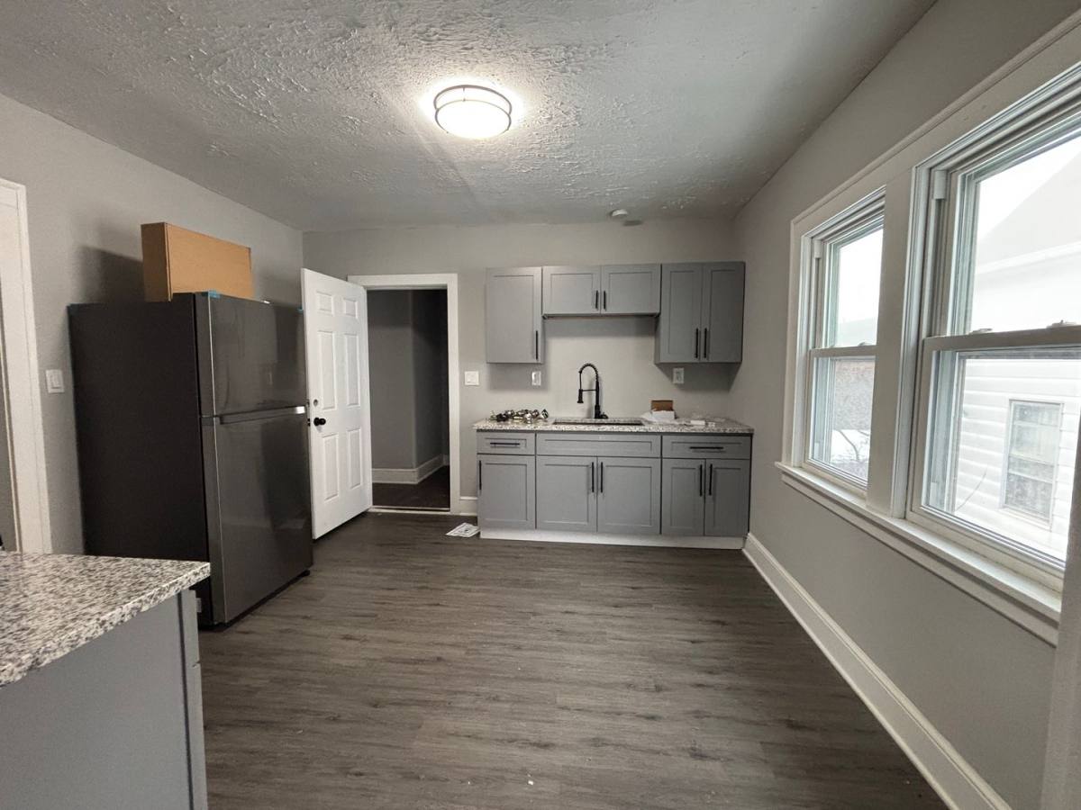 Apartment for rent at 4072 E 64th St, Cleveland, OH 44105