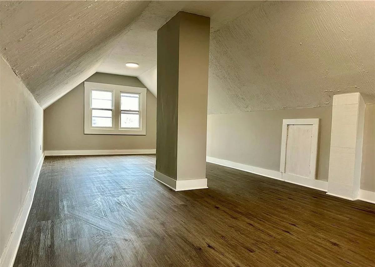 Apartment for rent at 4072 E 64th St, Cleveland, OH 44105