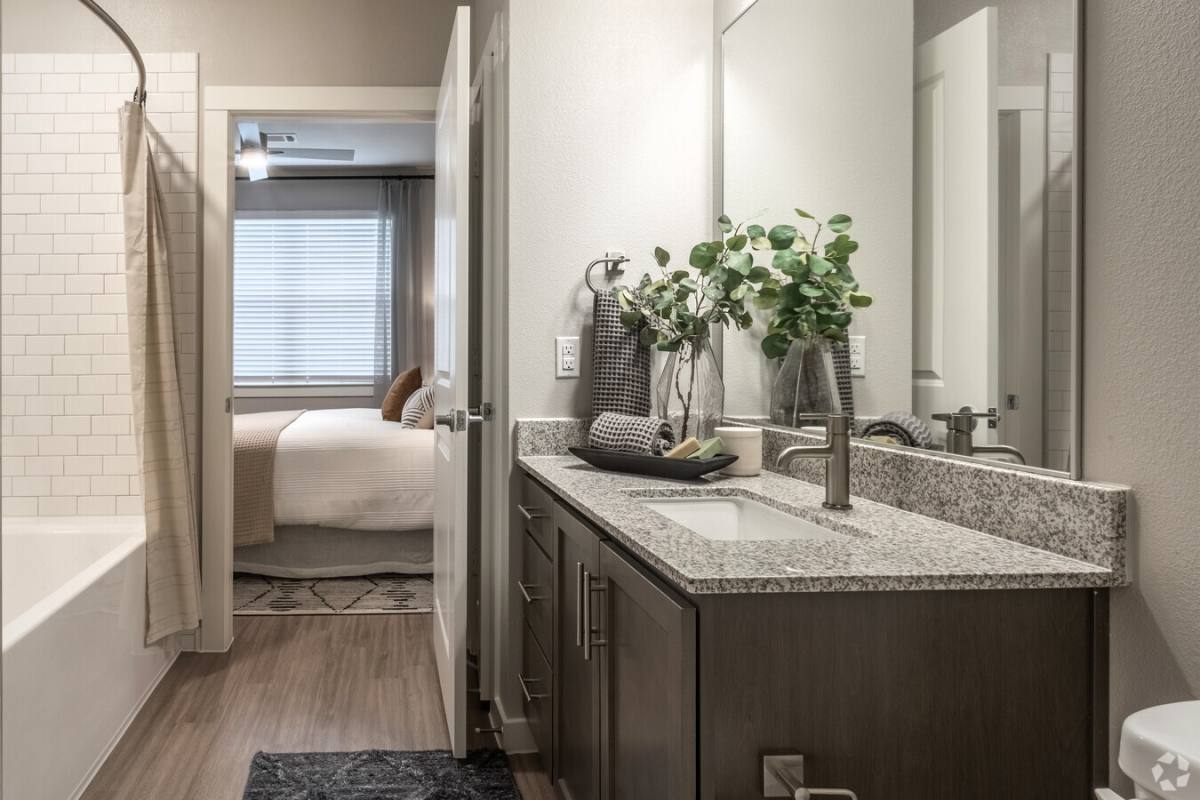 Apartment for rent at 11918 Clay #ABC2, Houston, TX 77043