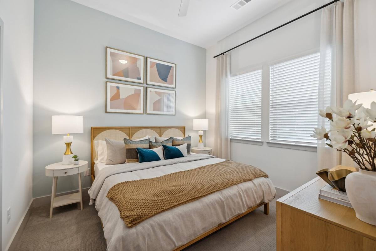 Apartment for rent at 1617 Enid St #ASH, Houston, TX 77009