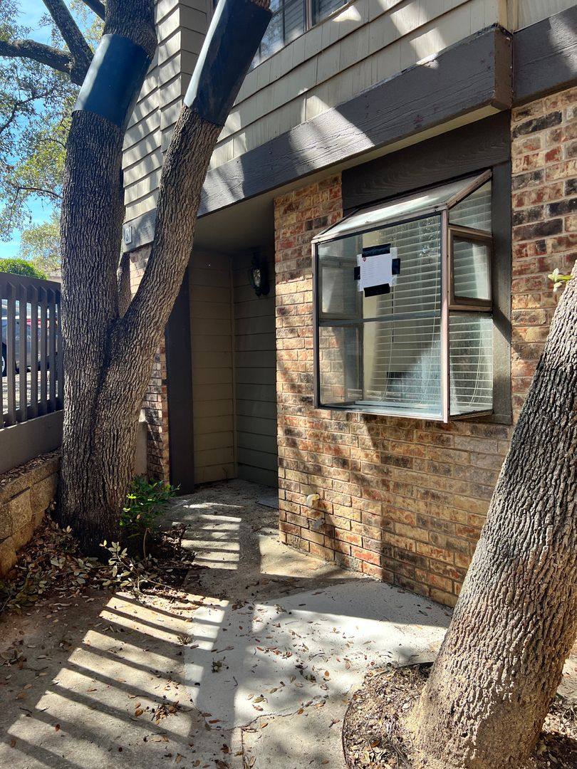 Condo for rent at 11815 Vance Jackson, San Antonio, TX 78230