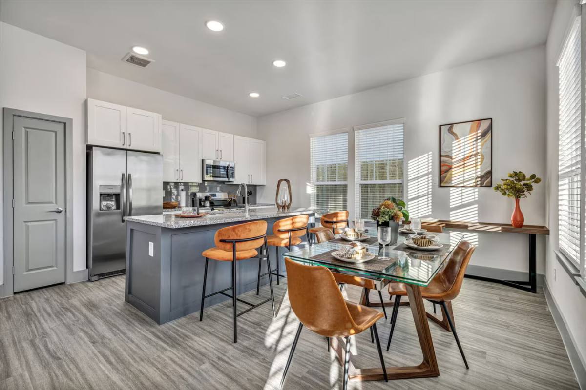 Apartment for rent at 11727 Highway 6 #PAH62, Fresno, TX 77545