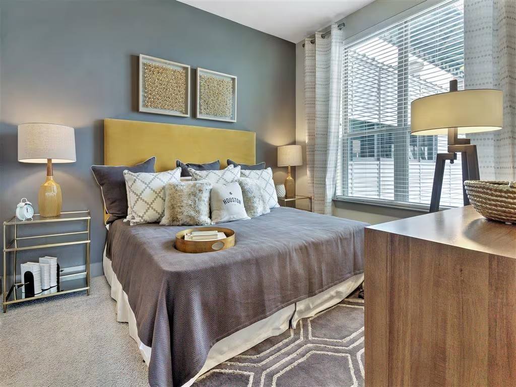 Apartment for rent at 2424 Capitol St #CRT2, Houston, TX 77003