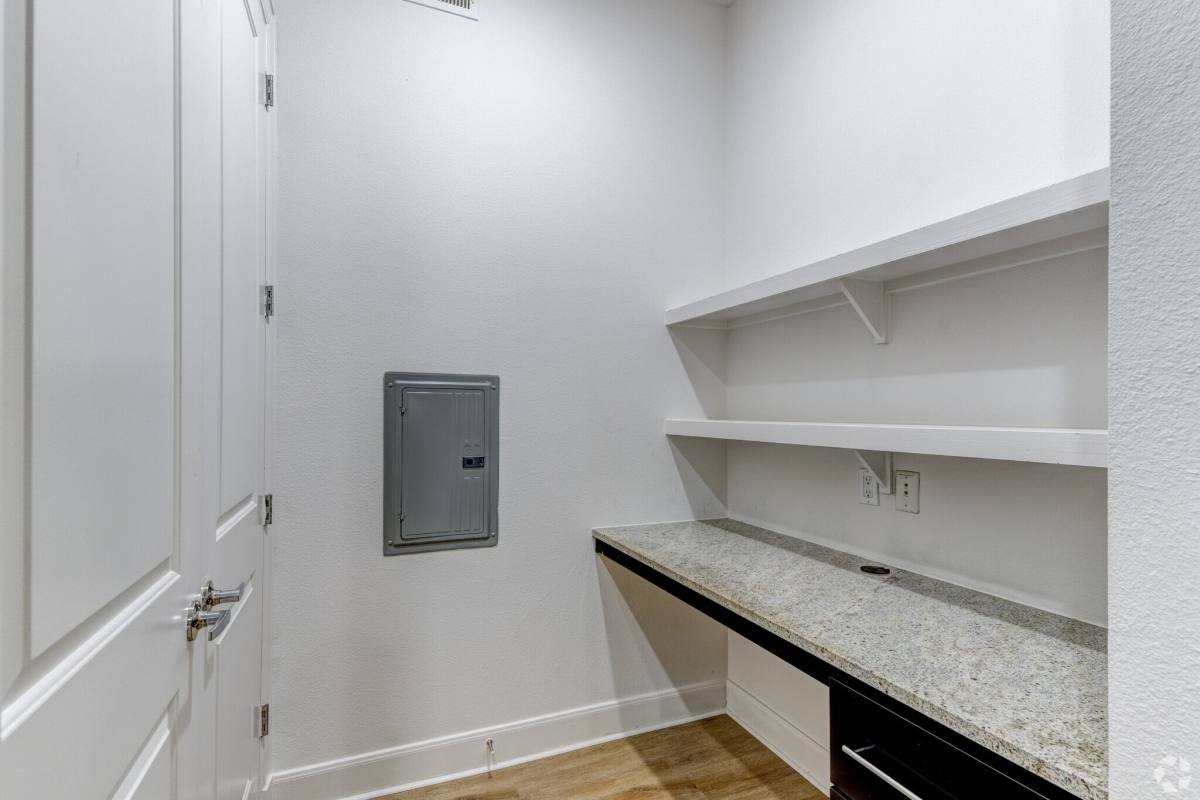 Apartment for rent at 1755 Crescent Plaza Dr #DTP, Houston, TX 77077