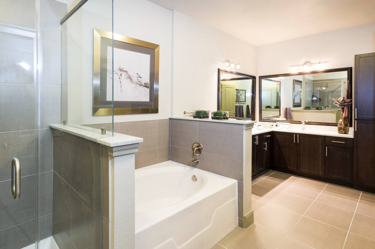 Apartment for rent at 3788 Richmond Ave #PLGY2, Houston, TX 77045