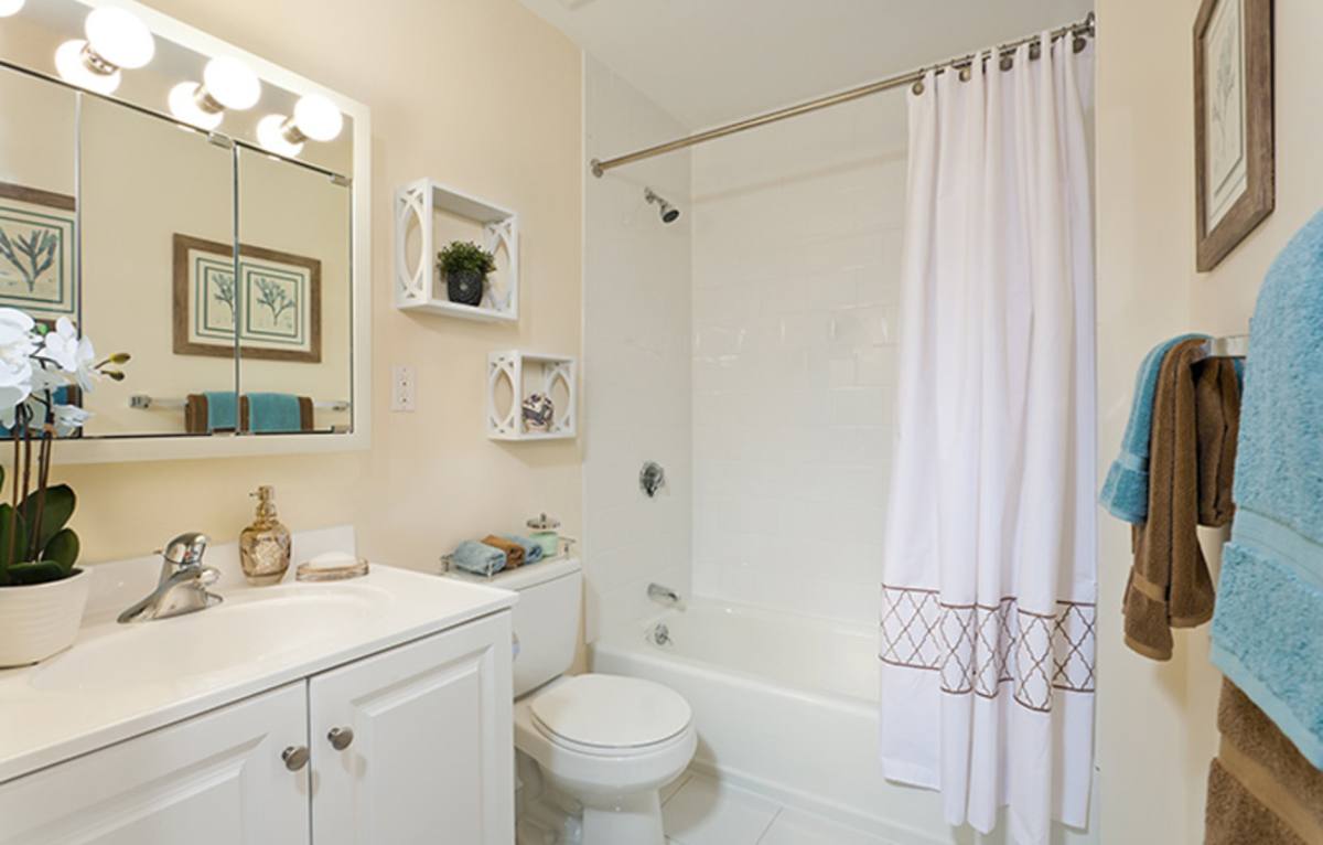 Apartment for rent at 103 Plymouth Dr #2A, Norwood, MA 02062