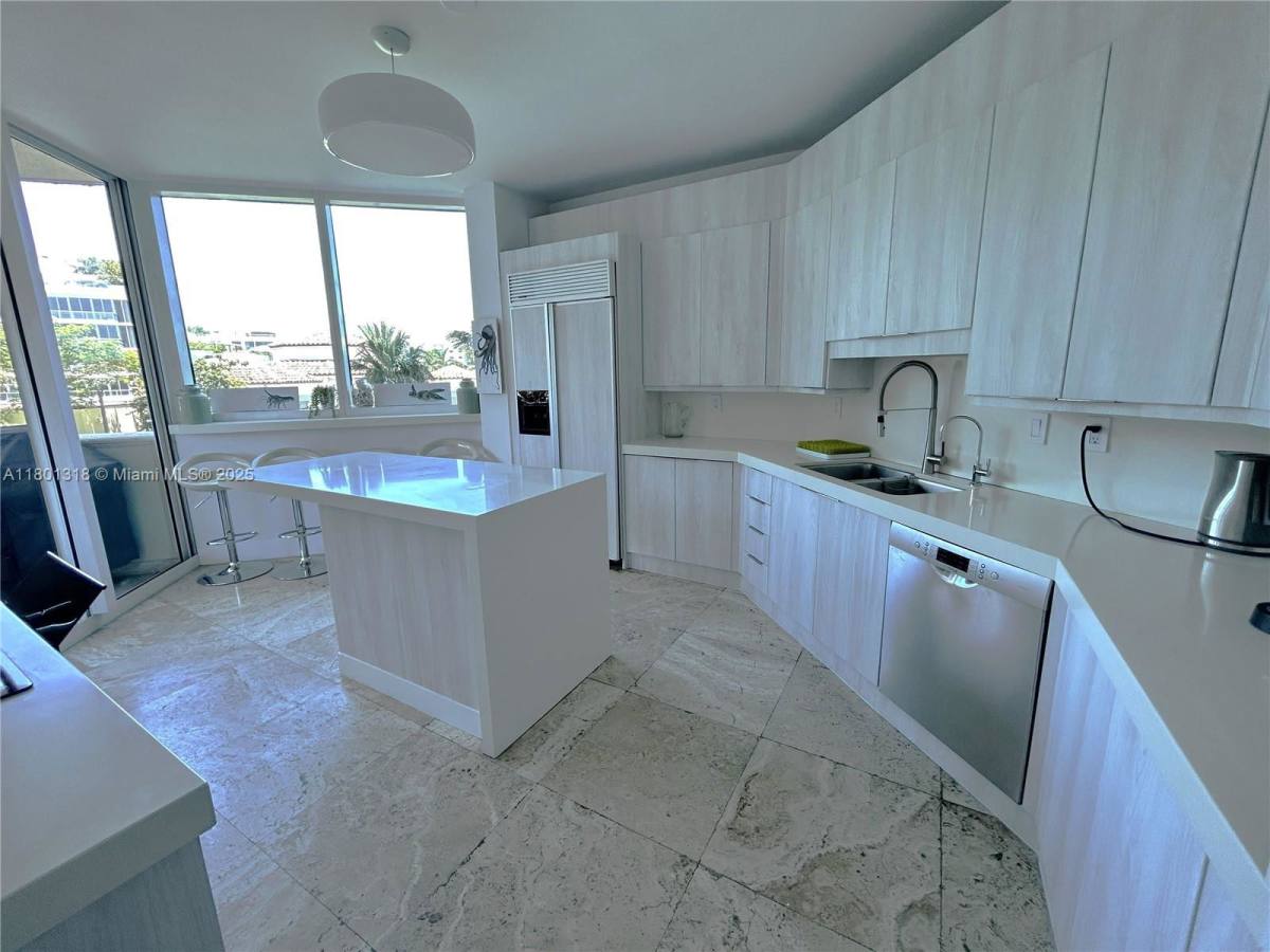 Condo for rent at 300 S Pointe Dr #403, Miami Beach, FL 33139