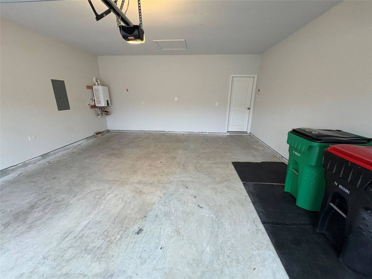 House for rent at 56 Valiant Ridge Trail, Magnolia, TX 77354