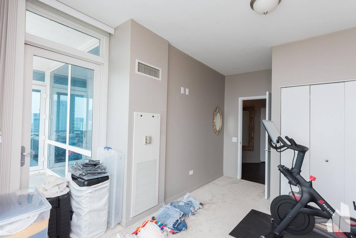 Condo for rent at 757 N Orleans St #2009, Chicago, IL 60654
