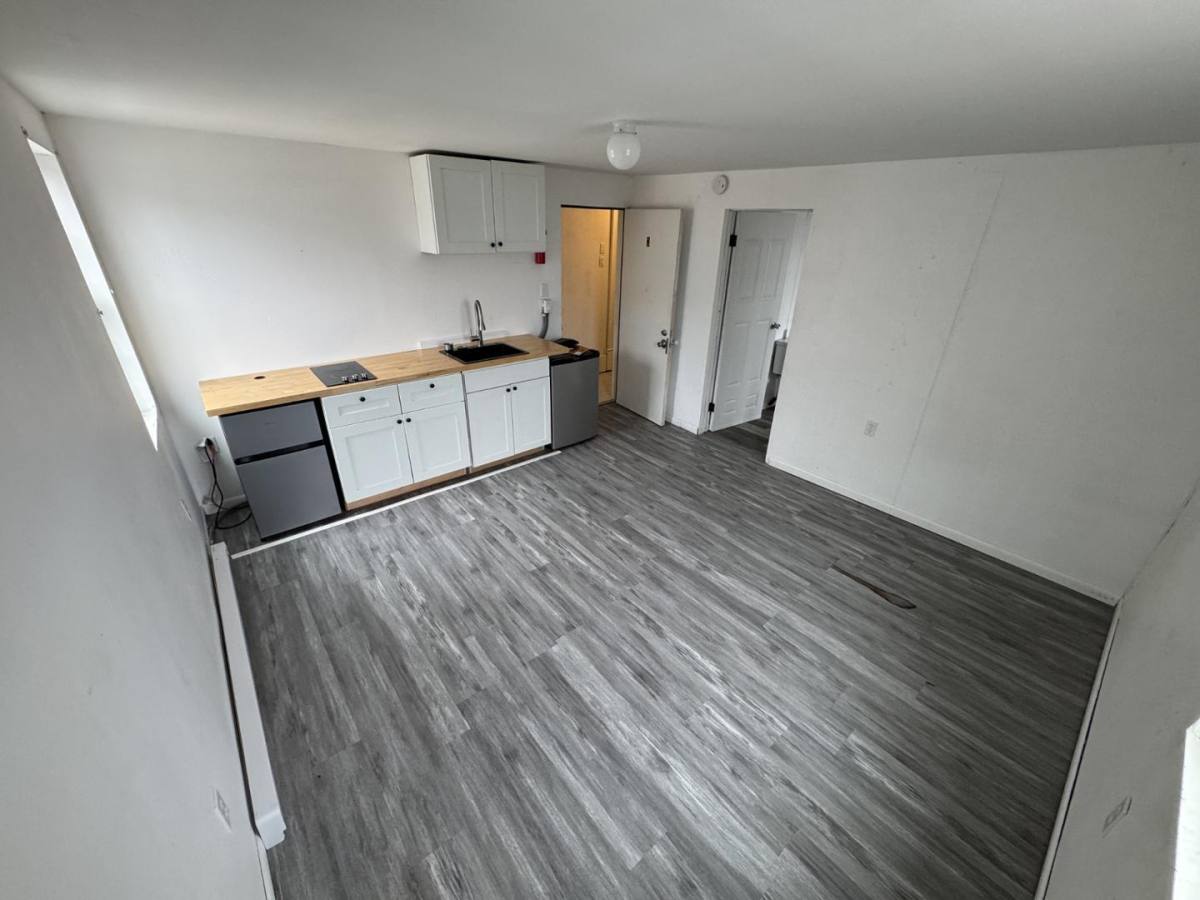 Apartment for rent at 169 N Grant St, Shamokin, PA 17872
