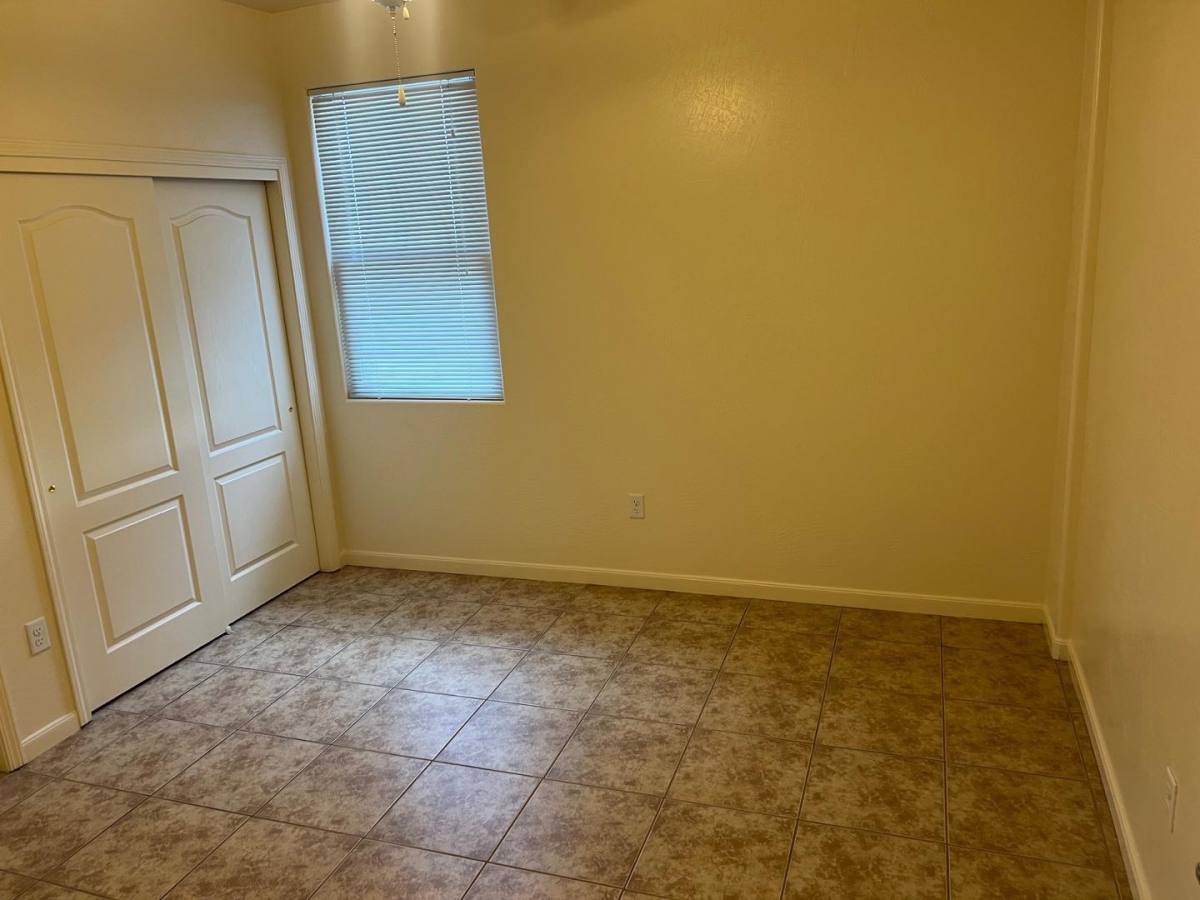 Apartment for rent at 321 Jefferson SE #1-E, Albuquerque, NM 87108
