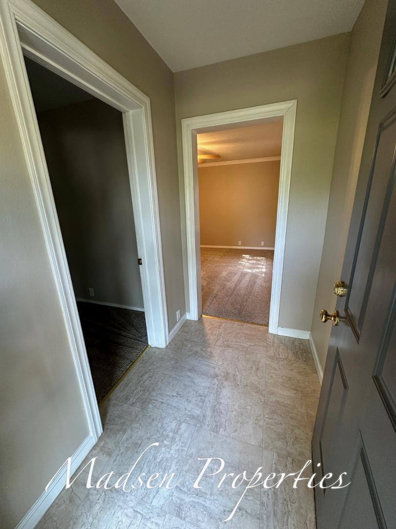 House for rent at 381 E 9th St, Chico, CA 95928