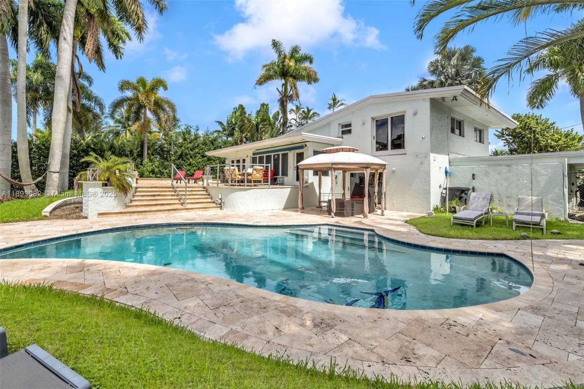 House for rent at 2613 Tortugas Lane, Fort Lauderdale, FL 33312