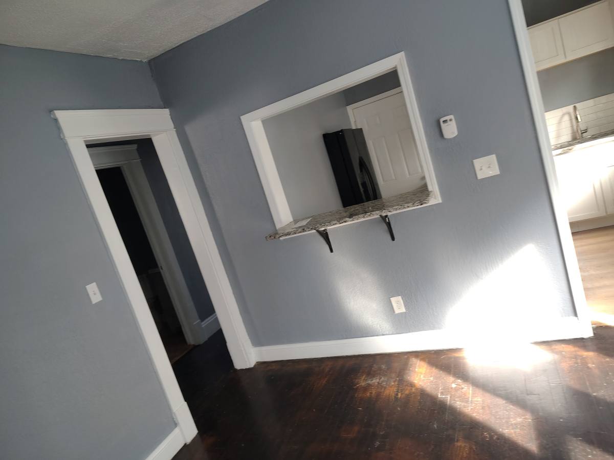 Townhouse for rent at 469 E 147th St, Cleveland, OH 44110
