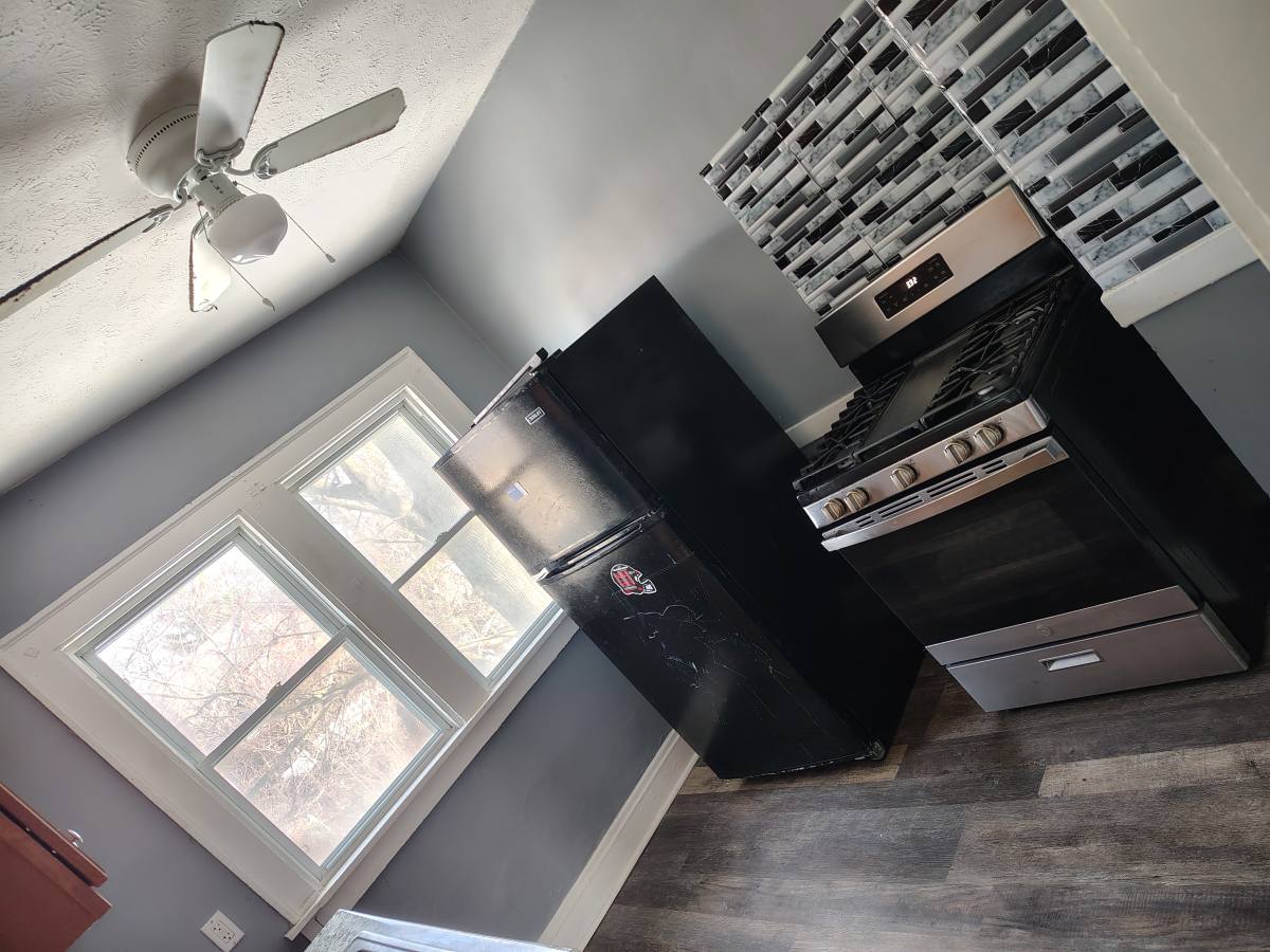 Townhouse for rent at 707 E 124th St, Cleveland, OH 44108